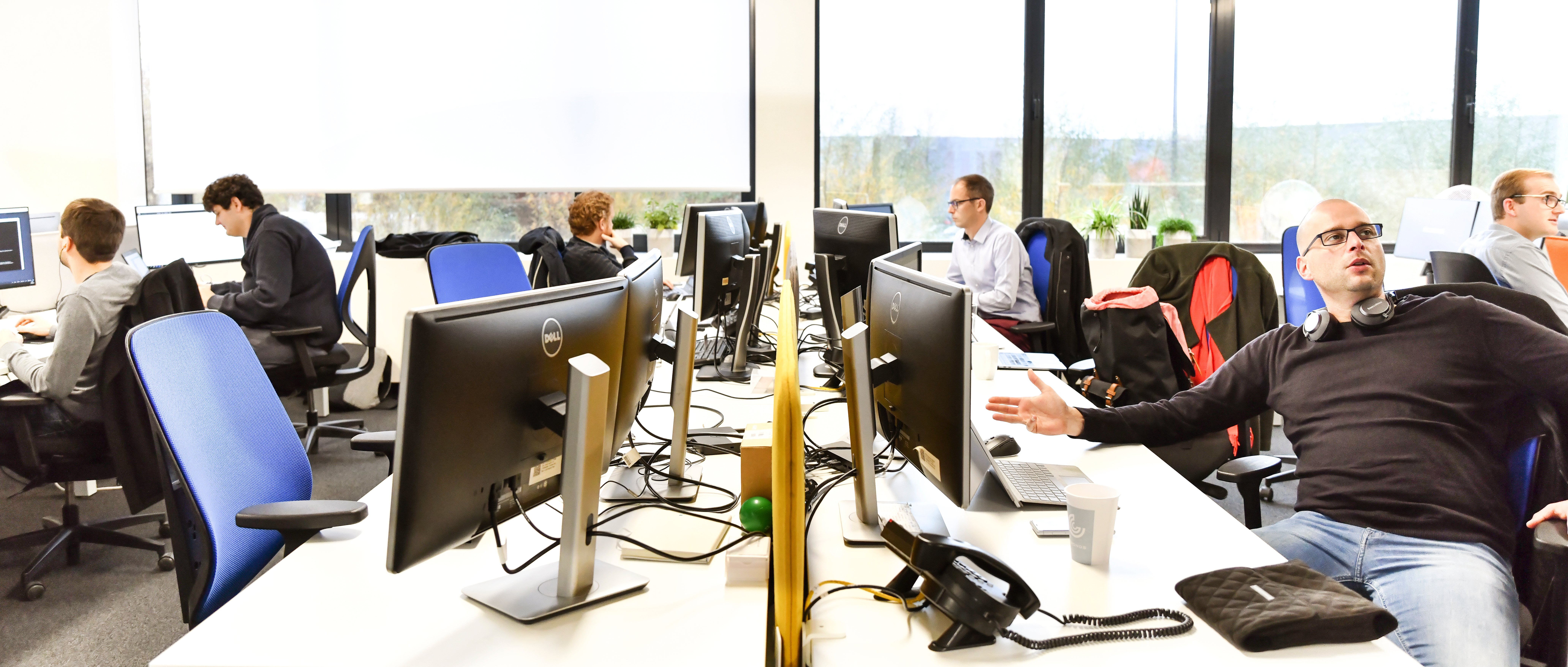 Corporate Image 040